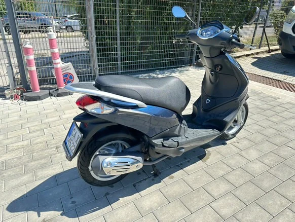 Piaggio Fly 125, снимка 3 - Мотоциклети и мототехника - 54518573