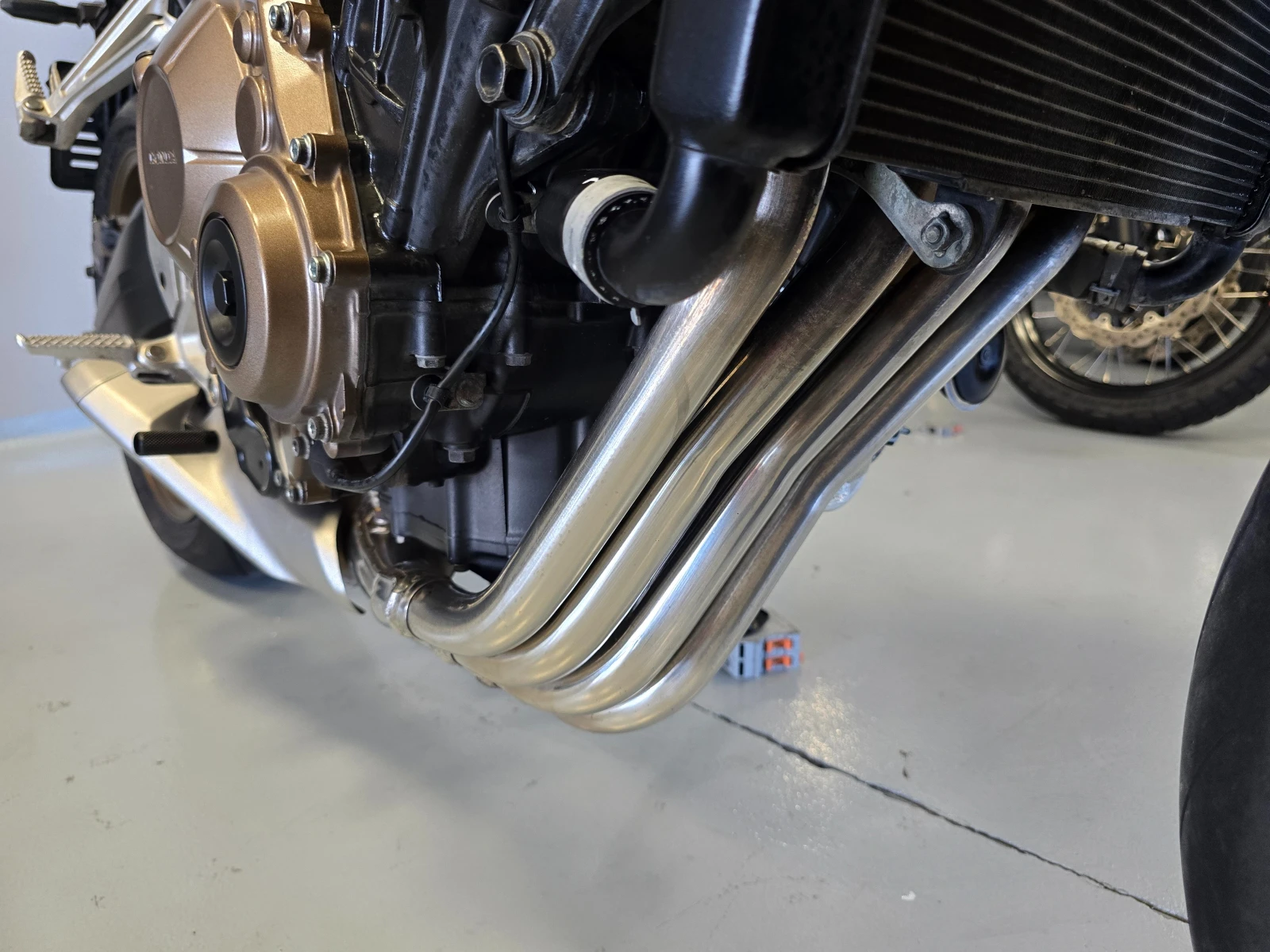 Honda Cb 650R, Led, ABS-TCS, 2020г., снимка 13 - Мотоциклети и мототехника - 55385246