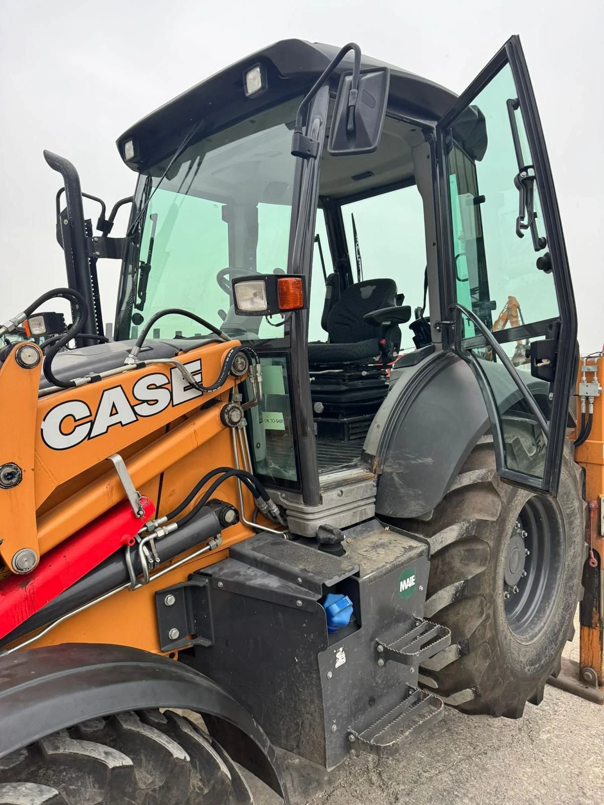  Case 590 ST | Mobile.bg   12