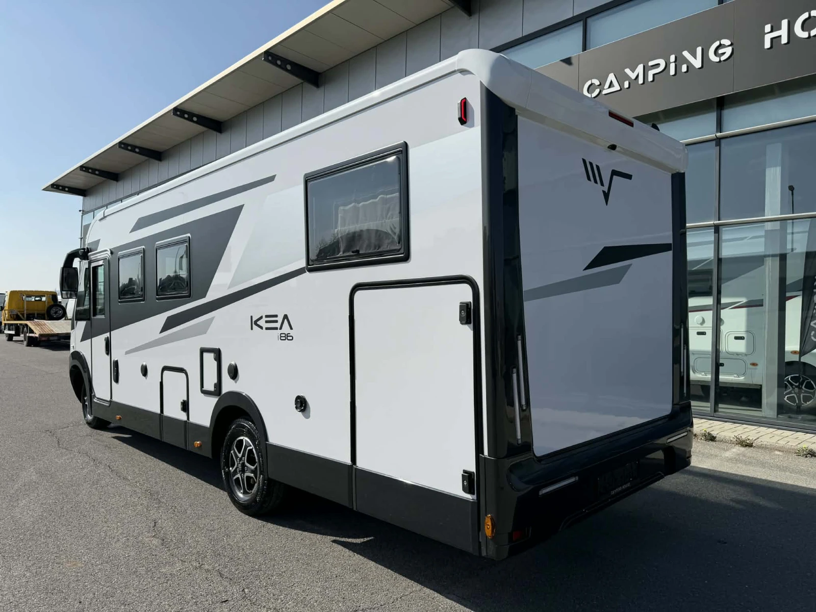 Кемпер Mobilvetta KEA i86 5 места ПРОМО Тента* Солар, снимка 2 - Каравани и кемпери - 55972305
