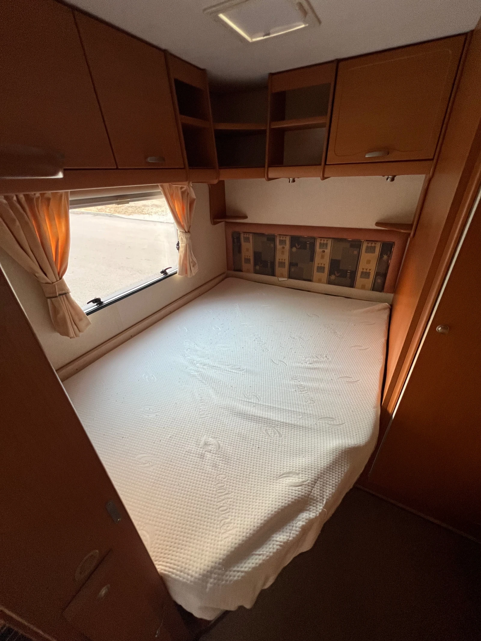 Каравана Bailey Bailey Ranger Series 5 460/4   Френска спалня, ТОП, снимка 7 - Каравани и кемпери - 55981639