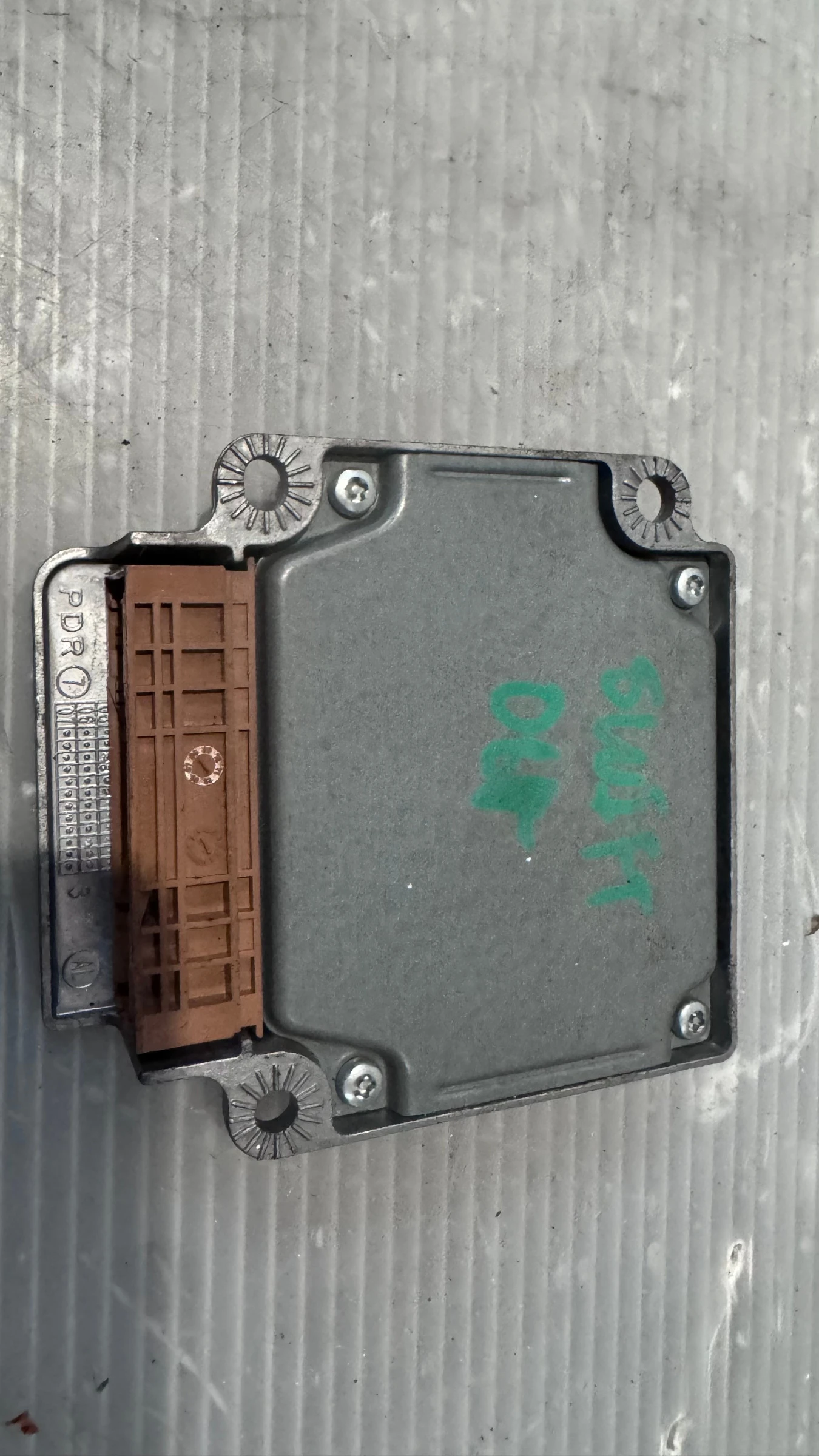 Airbag  /  /  a Suzuki Swift - 38910-62J12-000 / 39R00039880 | Mobile.bg   2