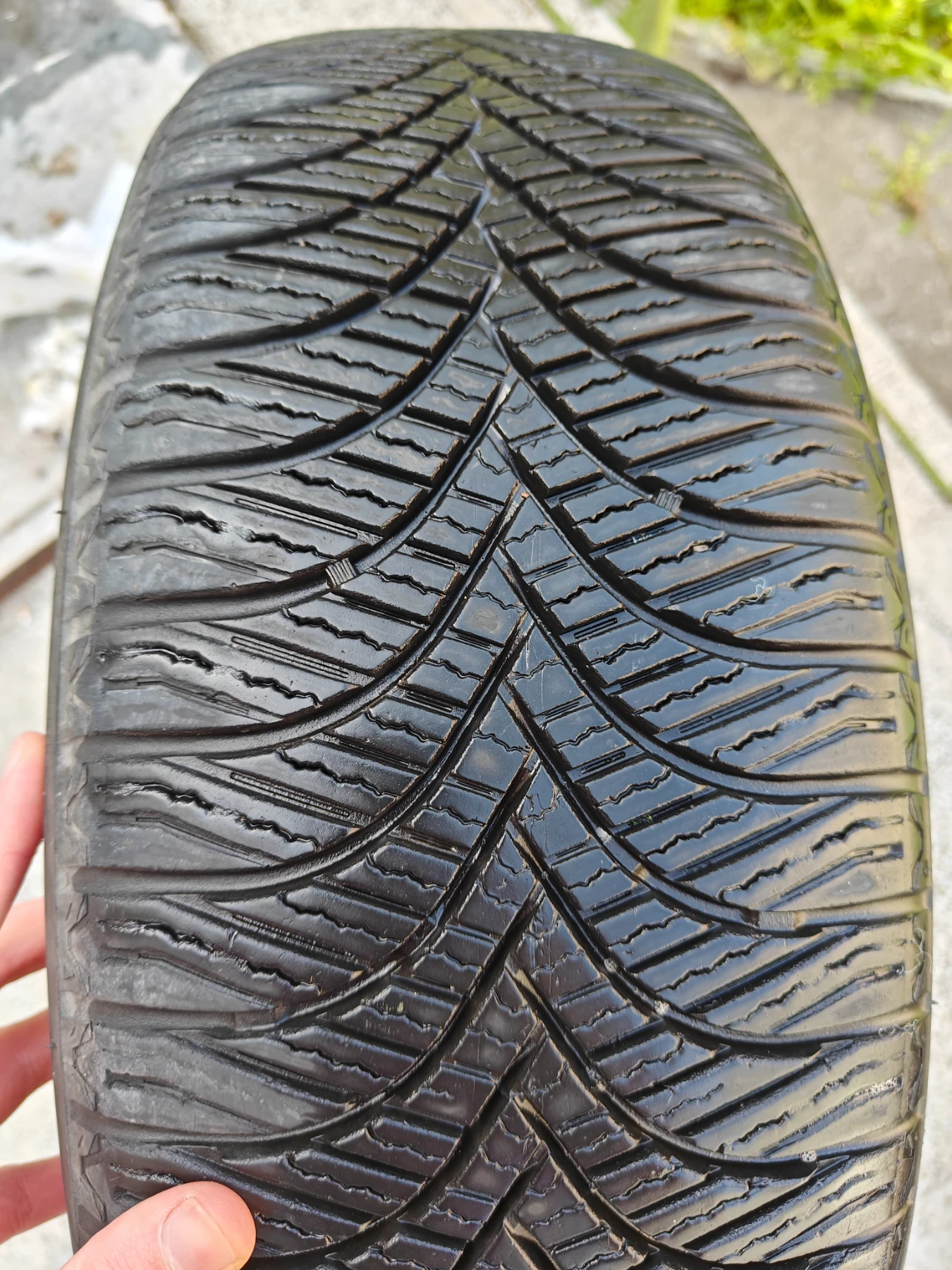 Гуми Всесезонни 205/60R16.5, снимка 6 - Гуми и джанти - 54184152