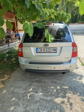 Kia Carens, снимка 2