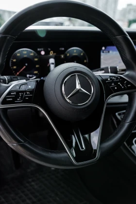 Mercedes-Benz E 220 Реални 49 хил. Силвър Стар, Пълна история.Облужена - 32500 € / 63564.47 лв. - 37381466 10