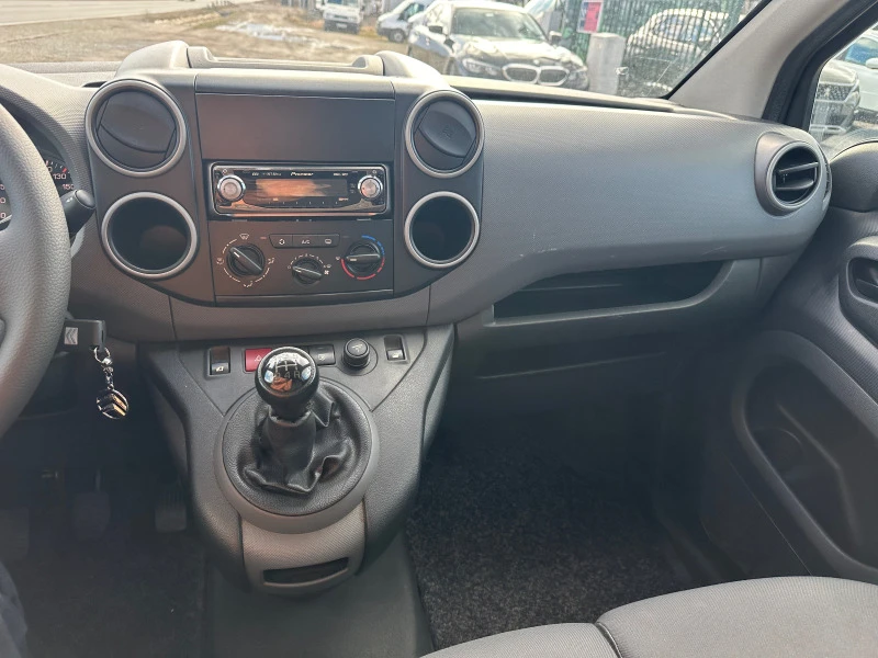 Citroen Berlingo 1.6 HDI, снимка 12 - Автомобили и джипове - 46355357