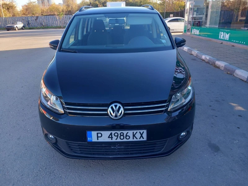 VW Touran Нов внос ;сменени масло и филтри, снимка 1 - Автомобили и джипове - 46446991