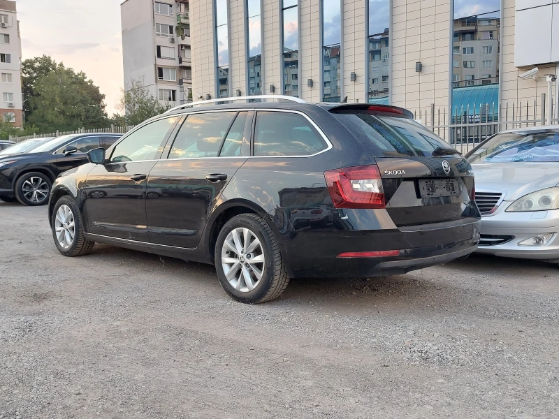 Skoda Octavia 1.4TGi 110кс TOP изпълнение EXECUTIVE 2бр NAVI, снимка 5 - Автомобили и джипове - 48008438