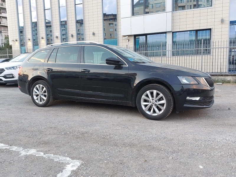 Skoda Octavia 1.4TGi 110кс TOP изпълнение EXECUTIVE 2бр NAVI, снимка 8 - Автомобили и джипове - 48008438