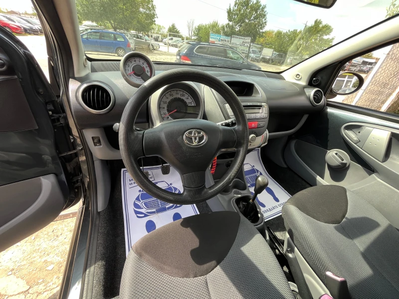 Toyota Aygo, снимка 8 - Автомобили и джипове - 47035971