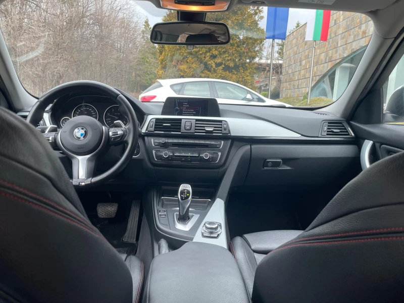 BMW 320 Xdrive, снимка 10 - Автомобили и джипове - 49149384