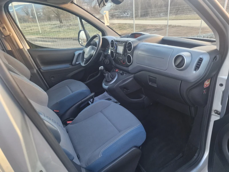 Citroen Berlingo 1.6* 109 NAVI, снимка 10 - Автомобили и джипове - 49367479