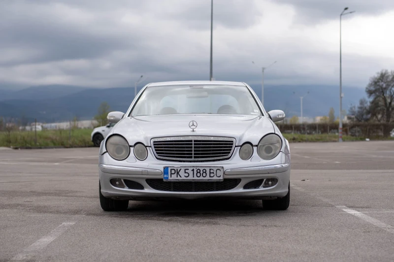 Mercedes-Benz E 270 CDI, снимка 6 - Автомобили и джипове - 51862293