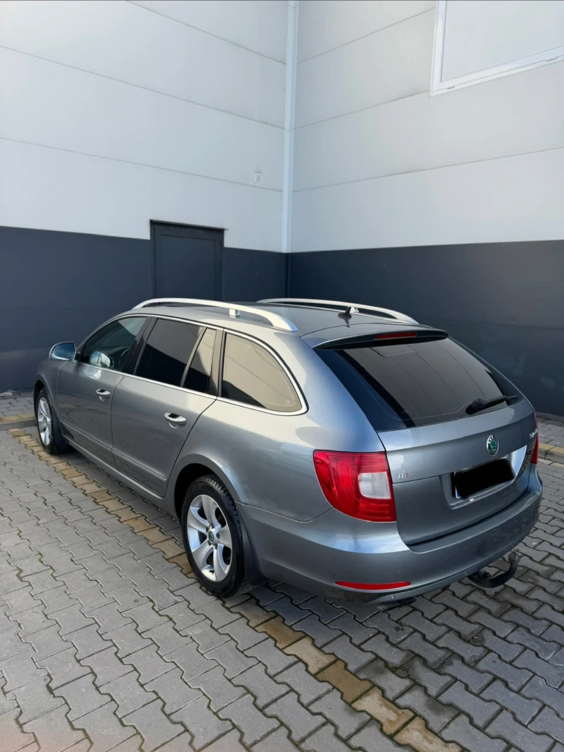 Skoda Superb 2.0tdi DSG ТОП, снимка 9 - Автомобили и джипове - 52538375