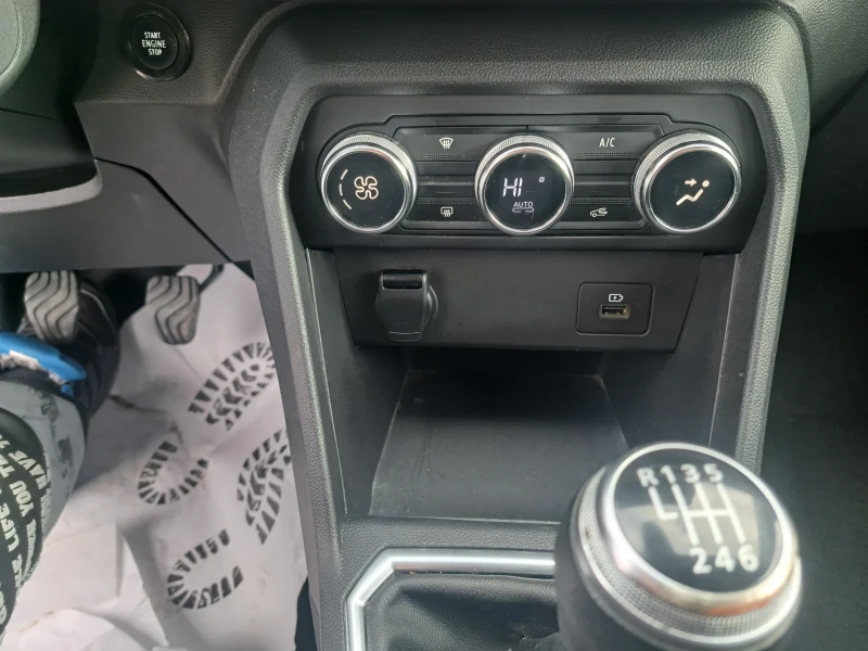 Dacia Jogger 1.0TCE GPL, снимка 12 - Автомобили и джипове - 52787867