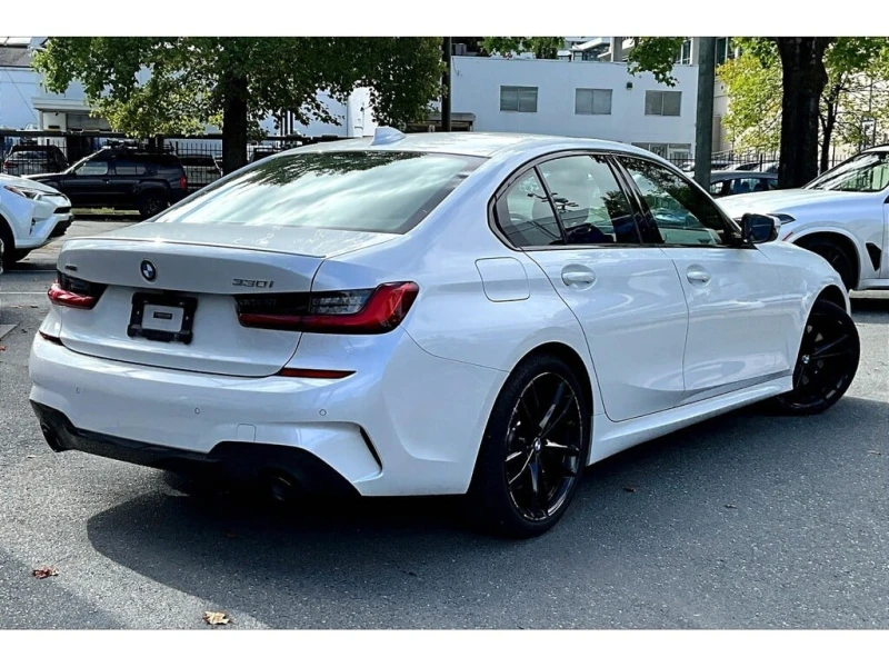 BMW 330 * 330i xDrive * CARFAX * БЕЗ ПЪРВОНАЧАЛНА ВНОСКА, снимка 6 - Автомобили и джипове - 52819367