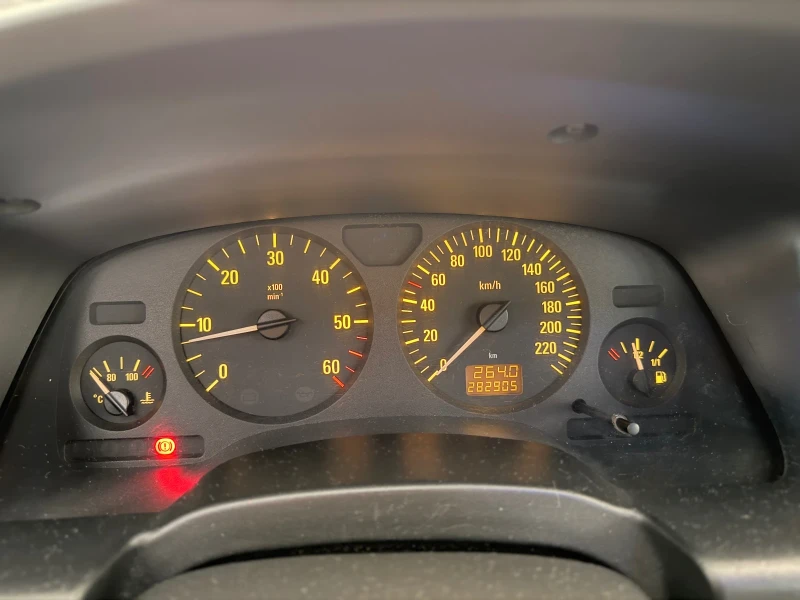 Opel Zafira, снимка 9 - Автомобили и джипове - 52957992