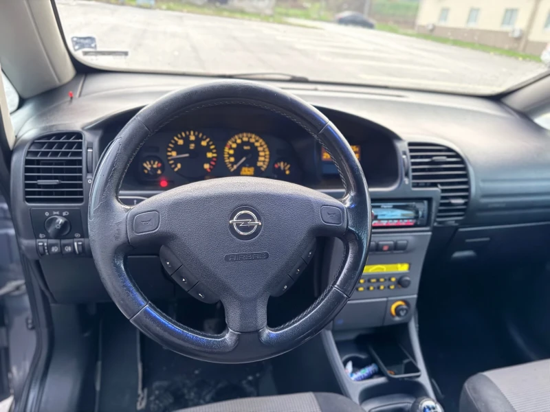 Opel Zafira, снимка 8 - Автомобили и джипове - 52957992