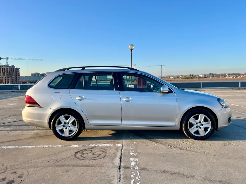 VW Golf Variant 1.6TDI 105кс ТОП, снимка 3 - Автомобили и джипове - 53187845