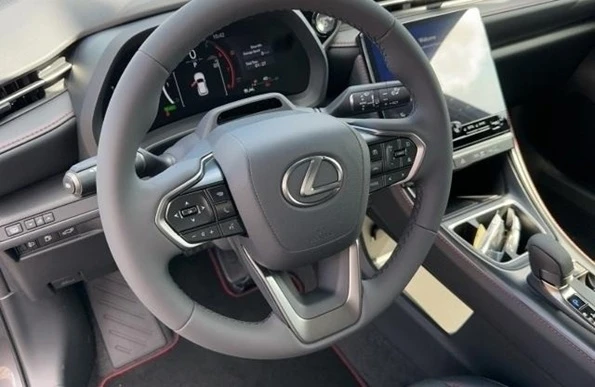 Lexus LBX = NEW = Emotion Гаранция, снимка 6 - Автомобили и джипове - 53497113