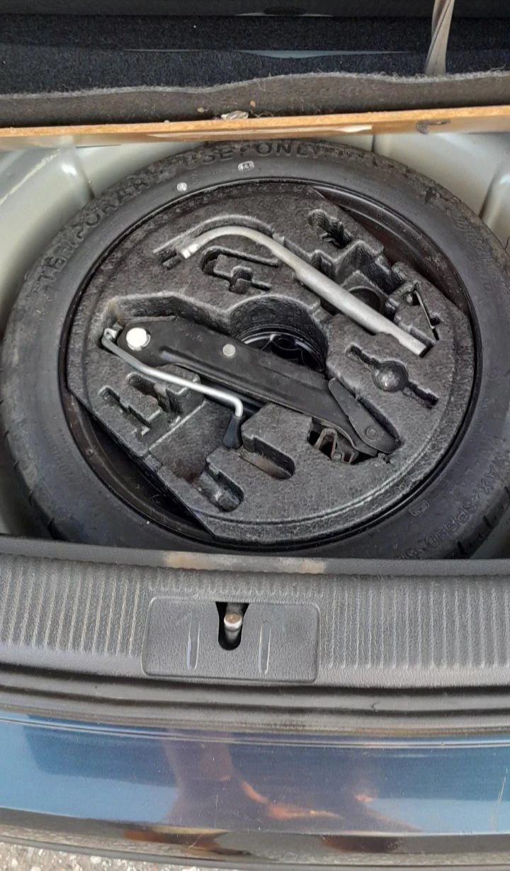 VW Golf Plus 1.9TDI, снимка 15 - Автомобили и джипове - 55683509
