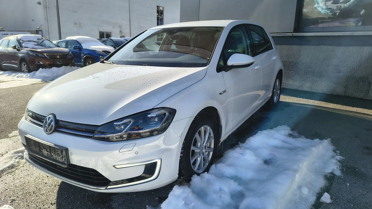 VW Golf 100kW E-Golf VII , снимка 1