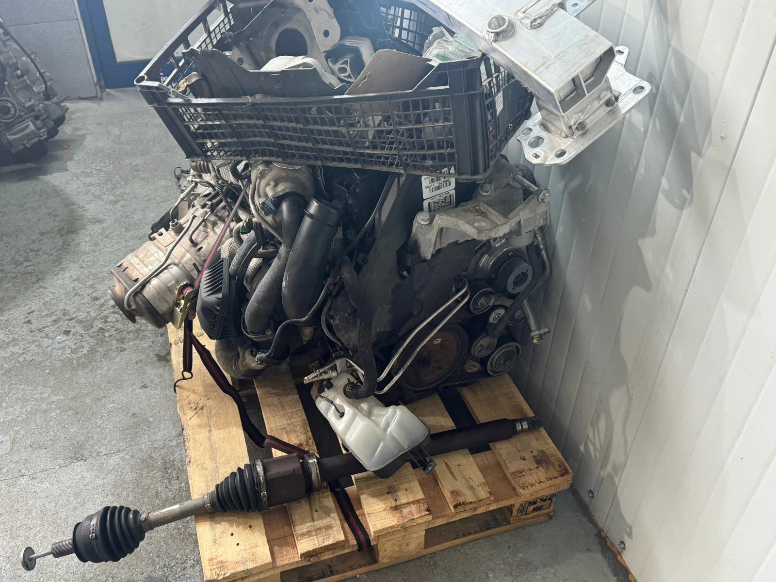 Volvo V60 D6 2.4 Plug in Hybrid  | Mobile.bg   14