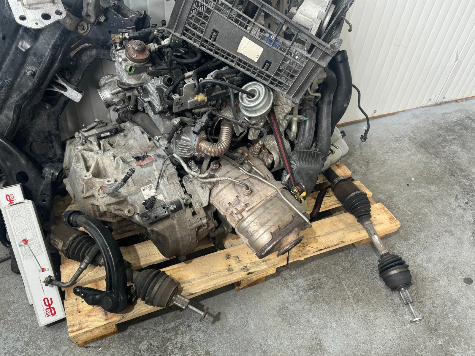 Volvo V60 D6 2.4 Plug in Hybrid  | Mobile.bg   13