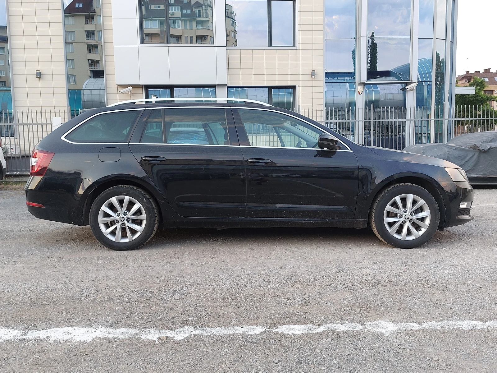 Skoda Octavia 1.4TGi 110кс TOP изпълнение EXECUTIVE 2бр NAVI - изображение 6