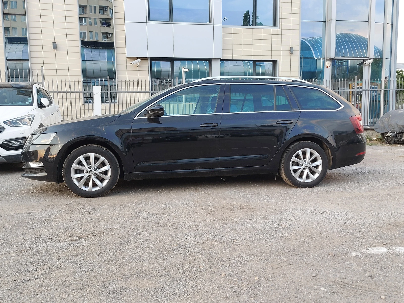 Skoda Octavia 1.4TGi 110кс TOP изпълнение EXECUTIVE 2бр NAVI - изображение 4