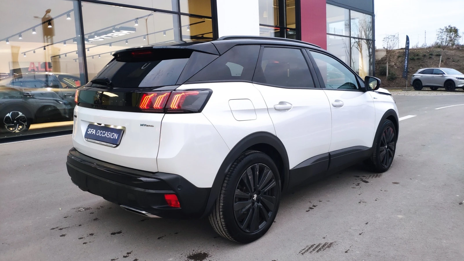 Peugeot 3008 GT 1.6 Plug-in Hybrid 2WD 225 EAT8 - изображение 4