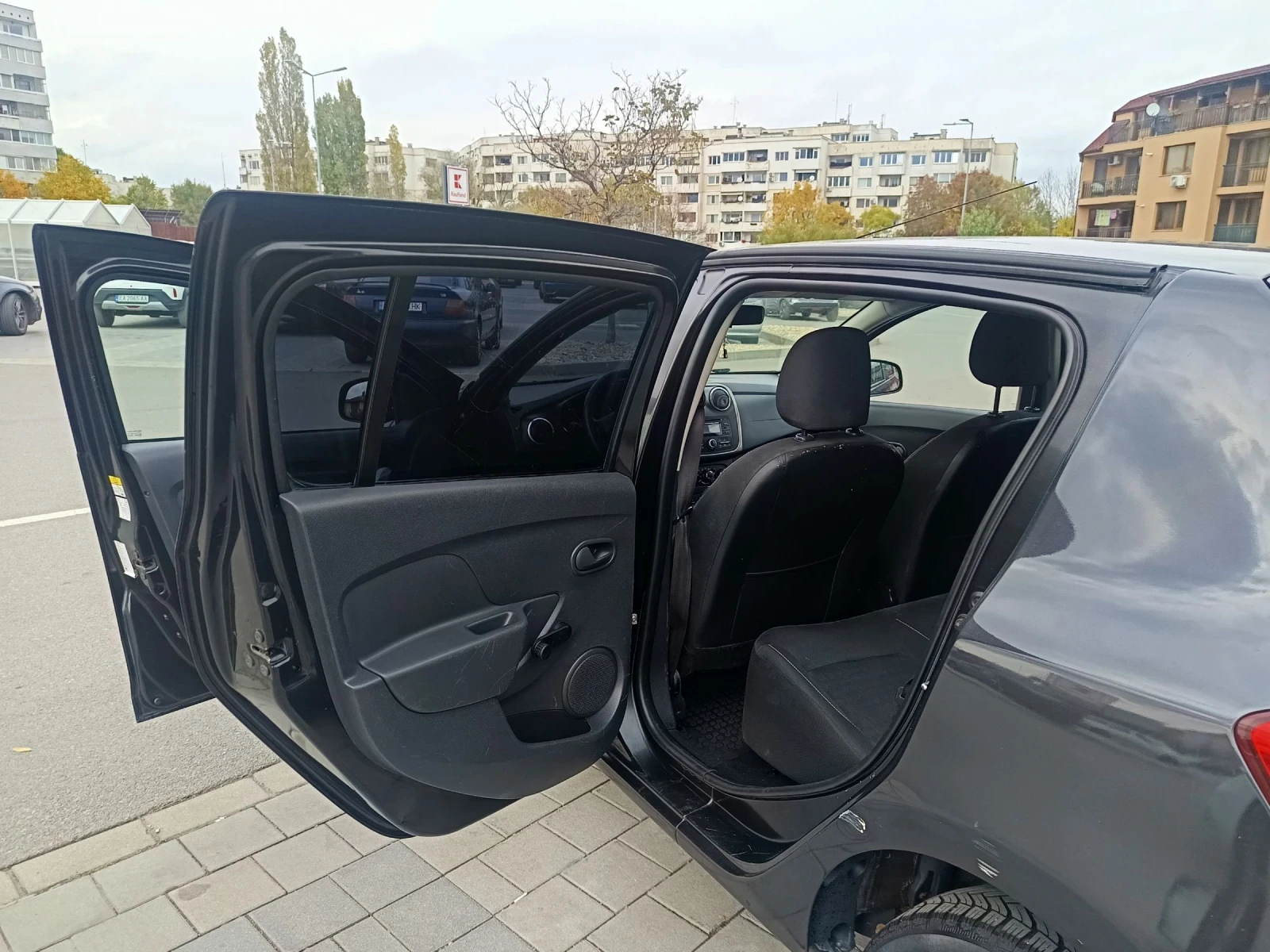 Dacia Sandero  - изображение 6