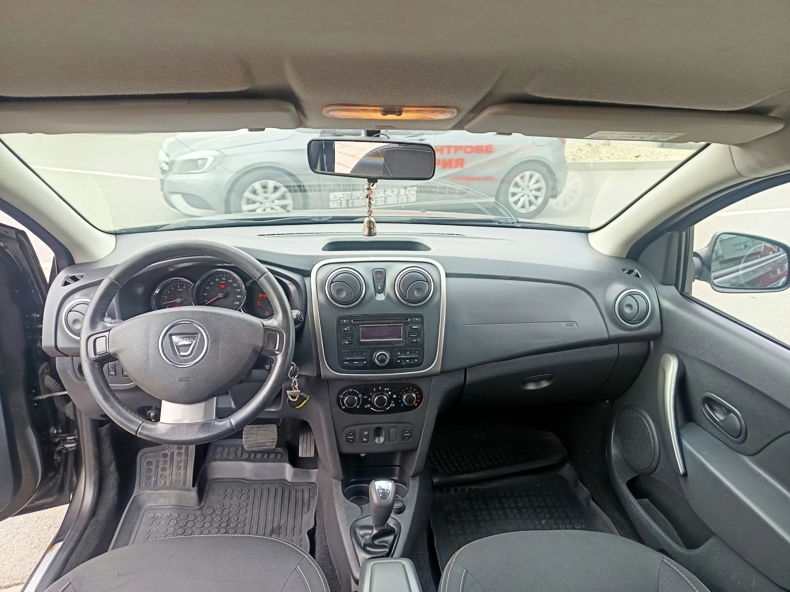 Dacia Sandero  - изображение 9