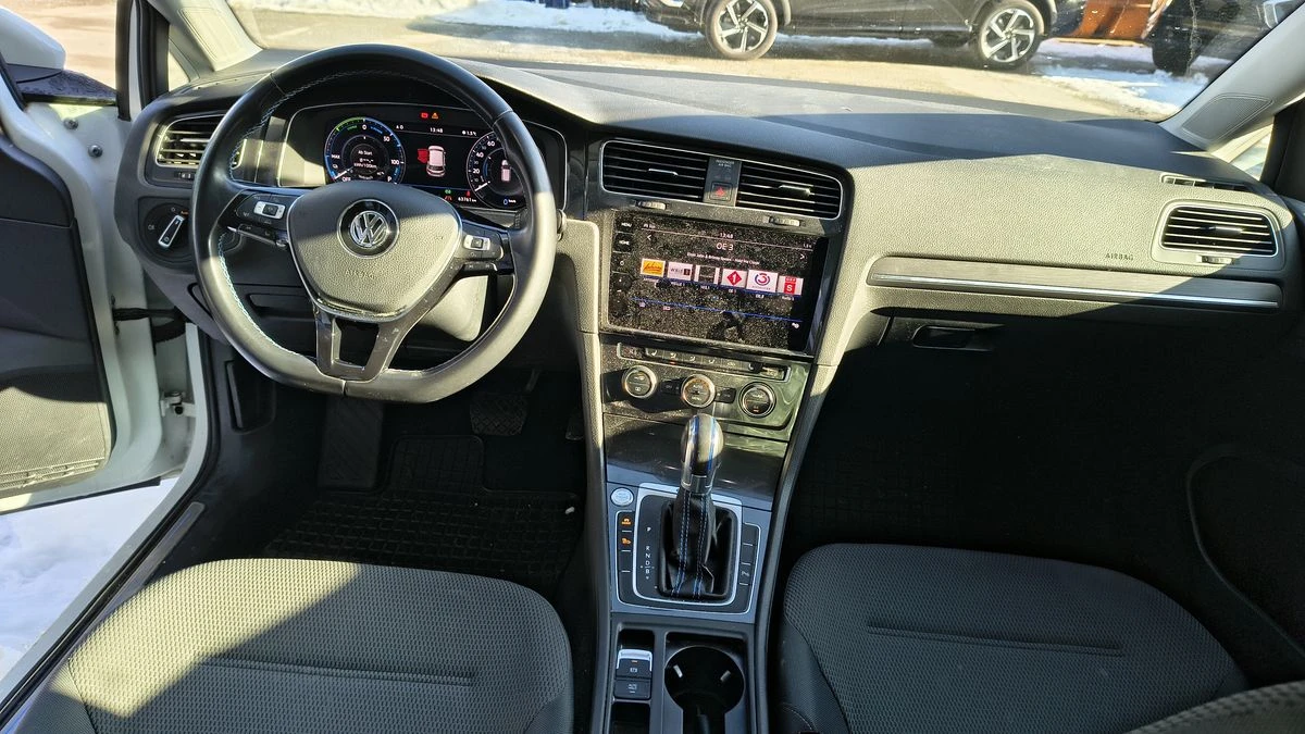VW Golf 100kW E-Golf VII  | Mobile.bg � ����������� 7