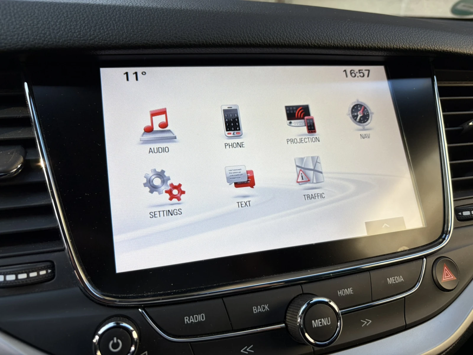 Opel Astra 1.4 Turbo , снимка 8 - Автомобили и джипове - 53463920