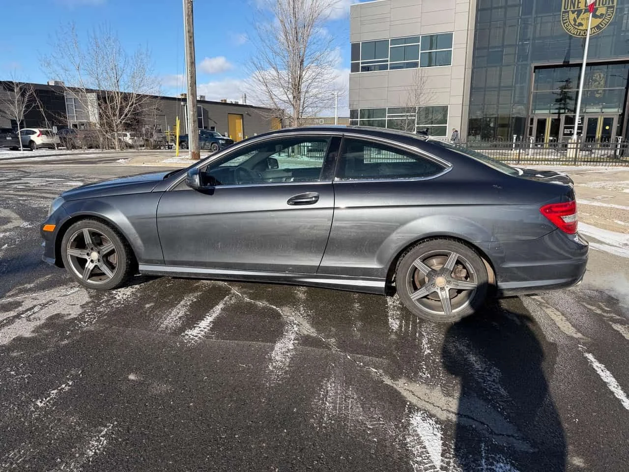 Mercedes-Benz C 250 * ПОДГРЕВИ / ПАНОРАМА / ОТ ПРЕДСТАВИТЕЛСТВО, снимка 4 - Автомобили и джипове - 53847422