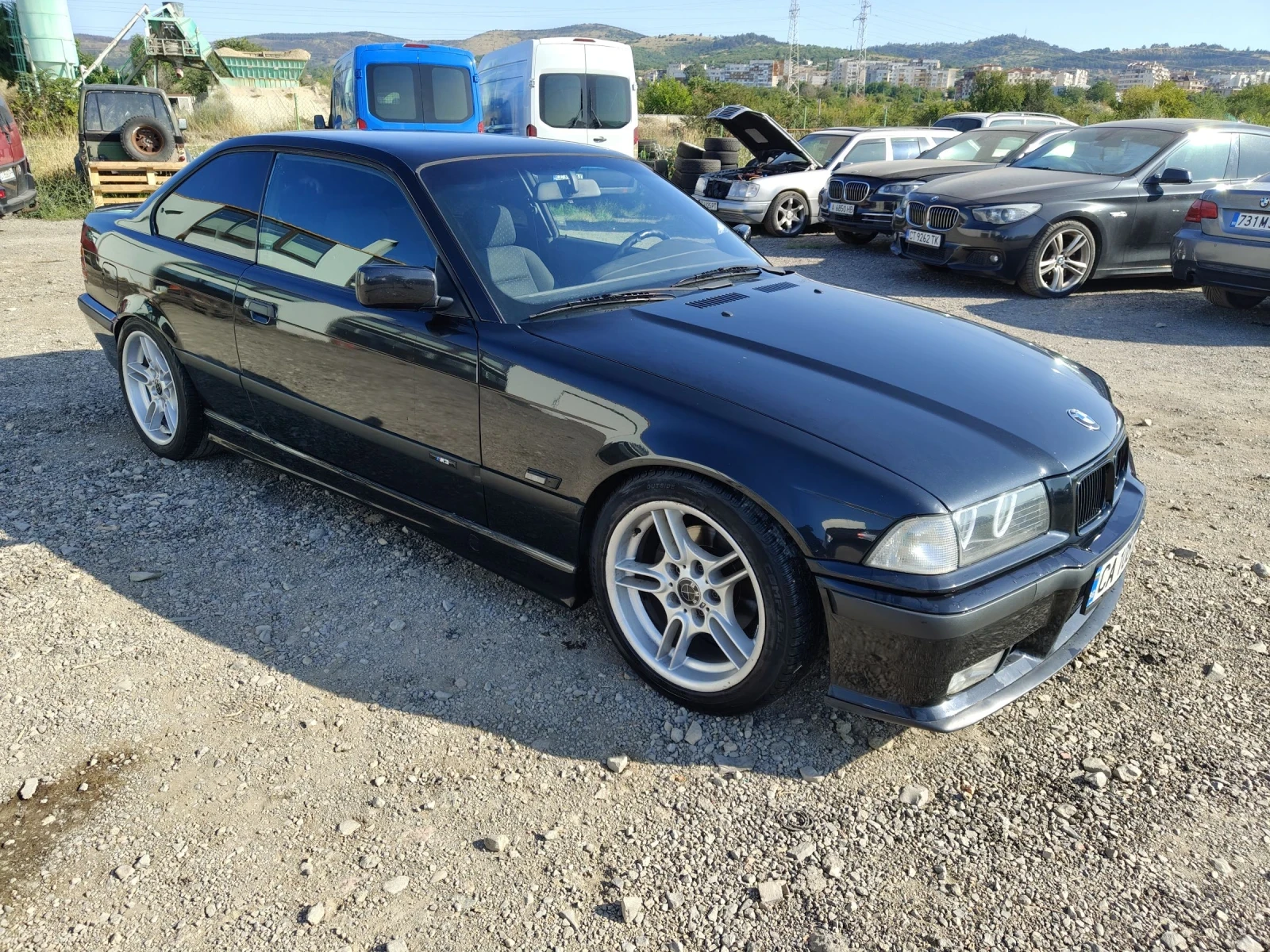 BMW 318 IS, снимка 2 - Автомобили и джипове - 53953021
