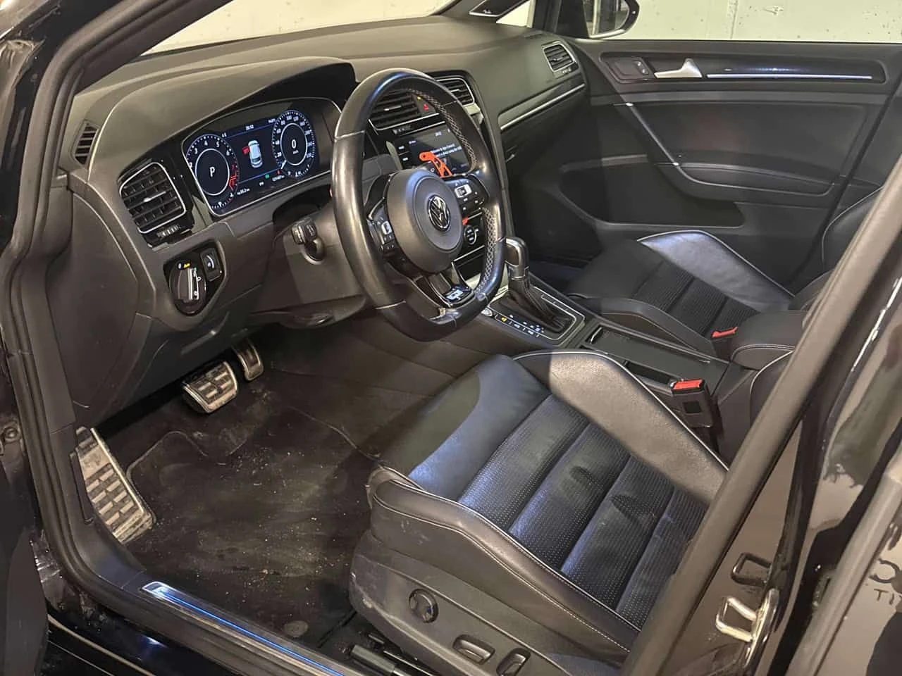 VW Golf R| DSG| �������| ��� �����| 2 �����| CARFAX | Mobile.bg � ����������� 11