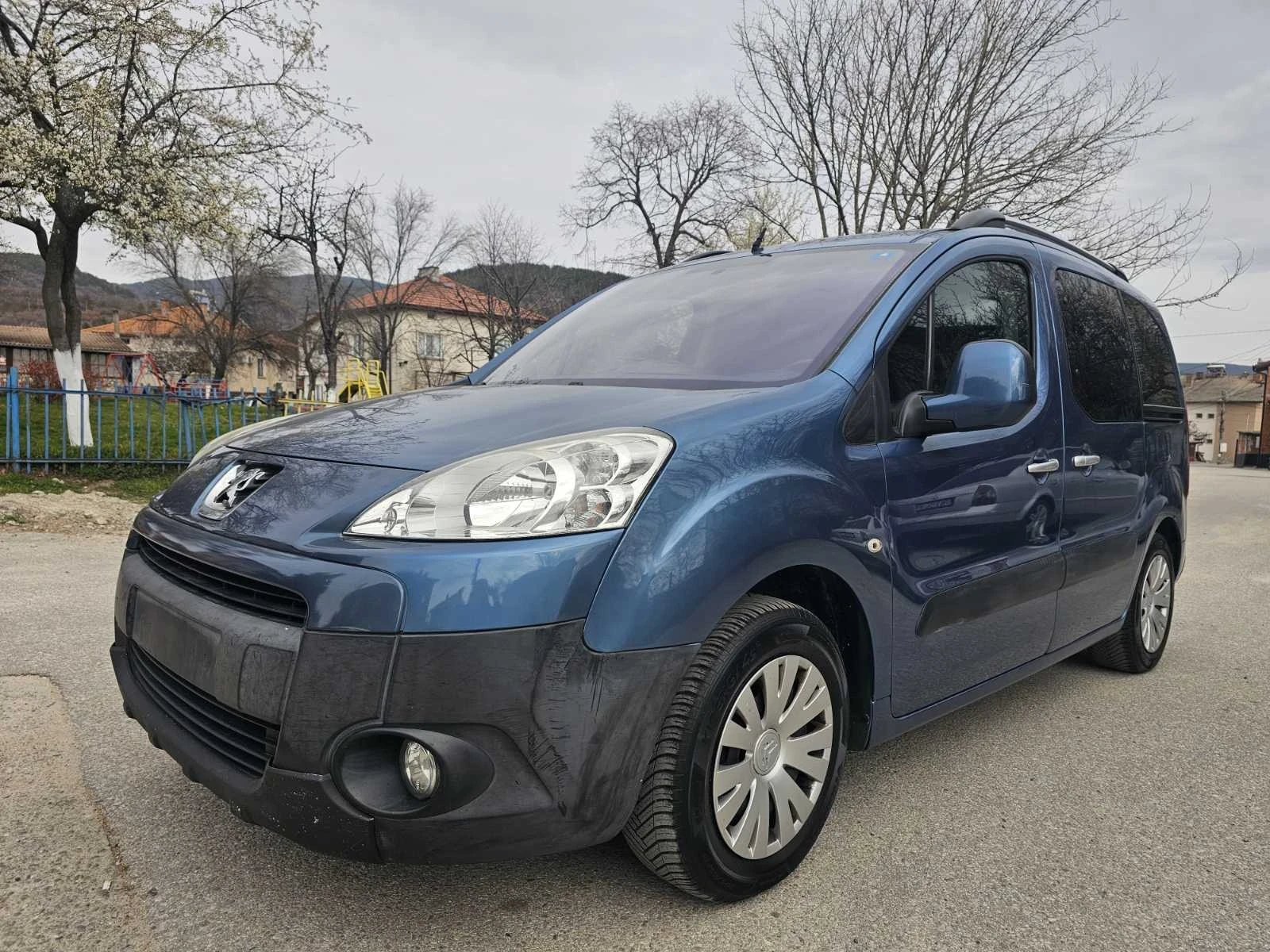 Peugeot Partner 1.6 hdi 90 hp, снимка 2 - Автомобили и джипове - 54503615