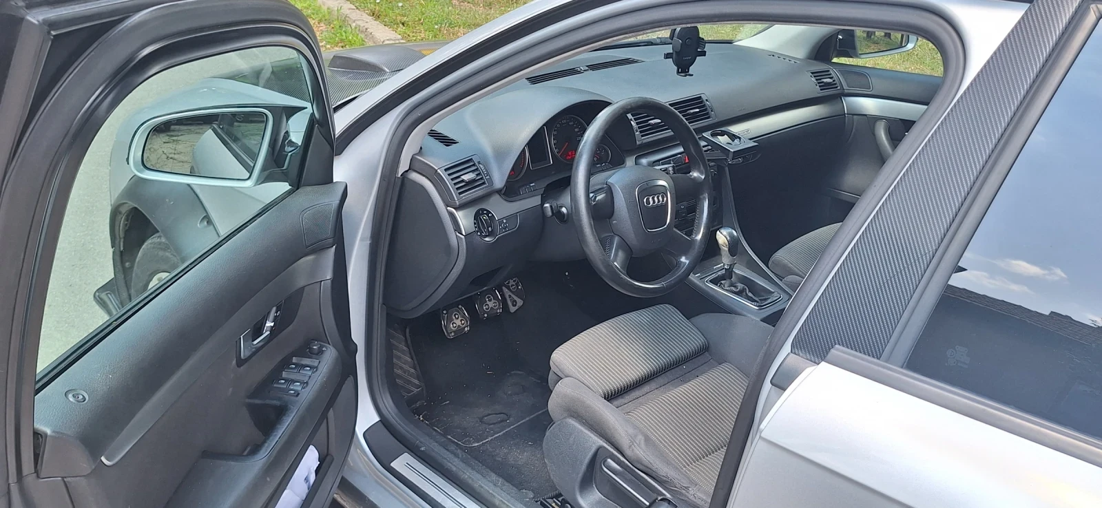 Audi A4 Avant, снимка 11 - Автомобили и джипове - 55353674