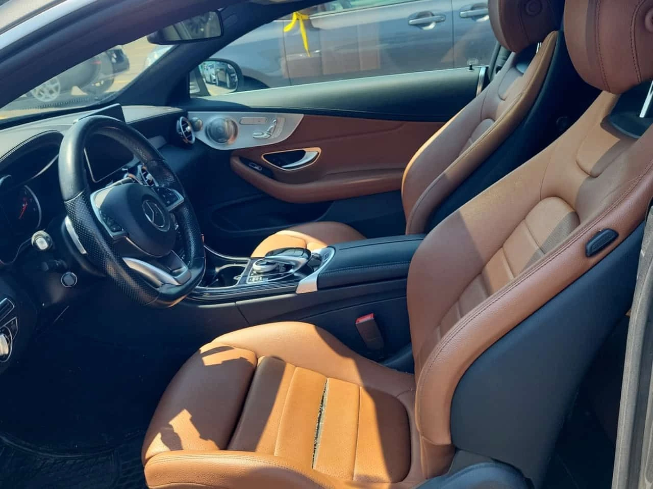 Mercedes-Benz C 300 АМГ ПАКЕТ/CARFAX/ПАНО/ПОДГРЕВ/СВЕТЛО КАФЯВ САЛОН, снимка 5 - Автомобили и джипове - 55354601