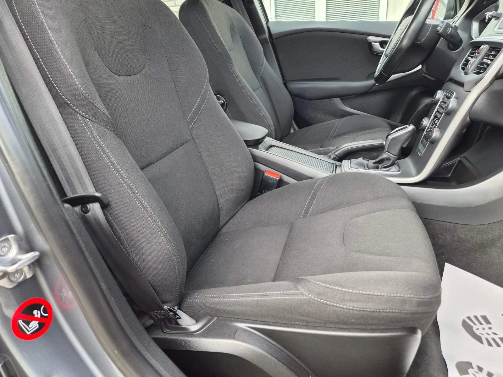 Volvo V40 Cross Country 2.0D-150кс, снимка 12 - Автомобили и джипове - 56051409