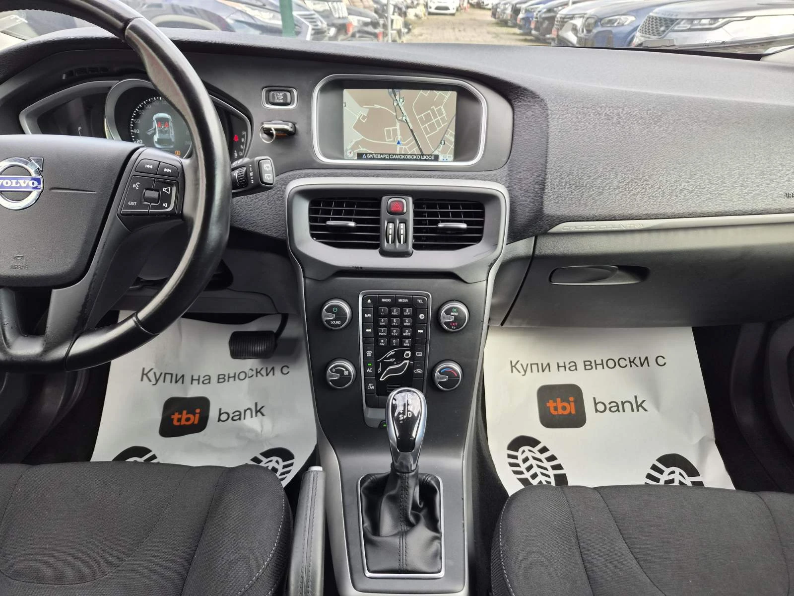 Volvo V40 Cross Country 2.0D-150кс, снимка 10 - Автомобили и джипове - 56051409