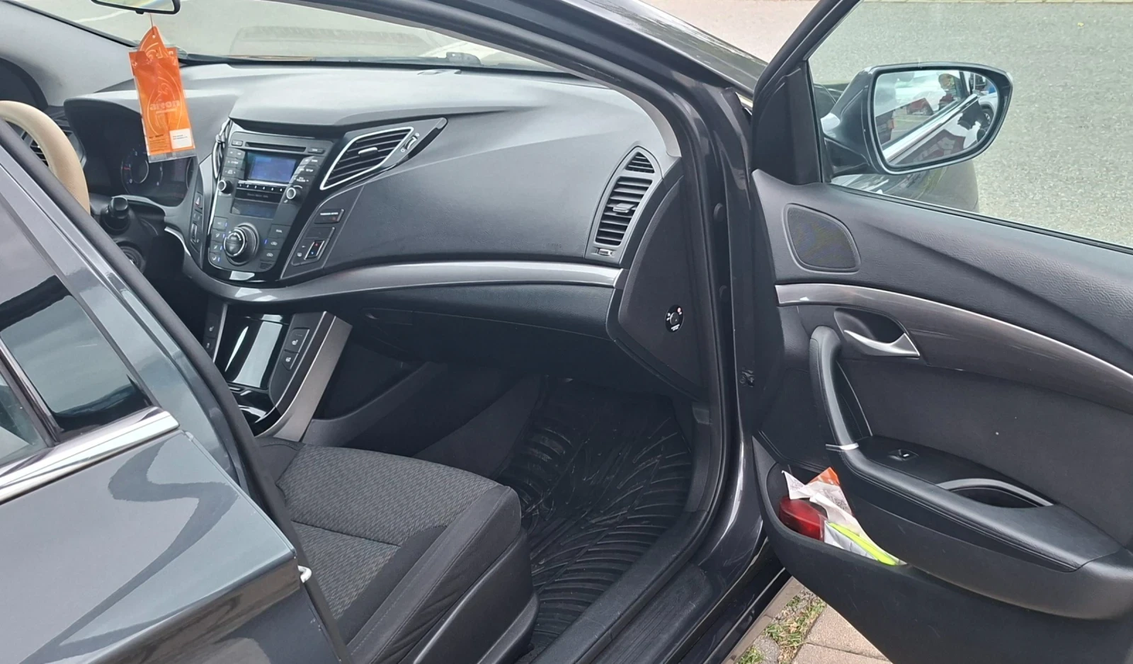 Hyundai I40 1.7 D 115ph. Бартер!, снимка 9 - Автомобили и джипове - 56237689
