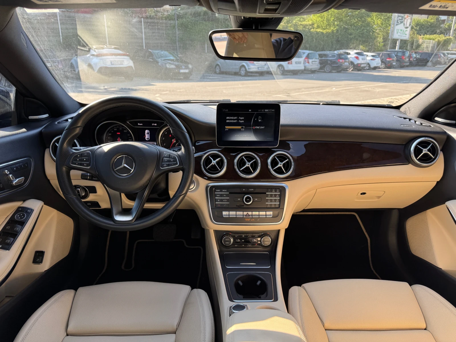 Mercedes-Benz CLA 250 2.5 4MATIC, снимка 8 - Автомобили и джипове - 56353363