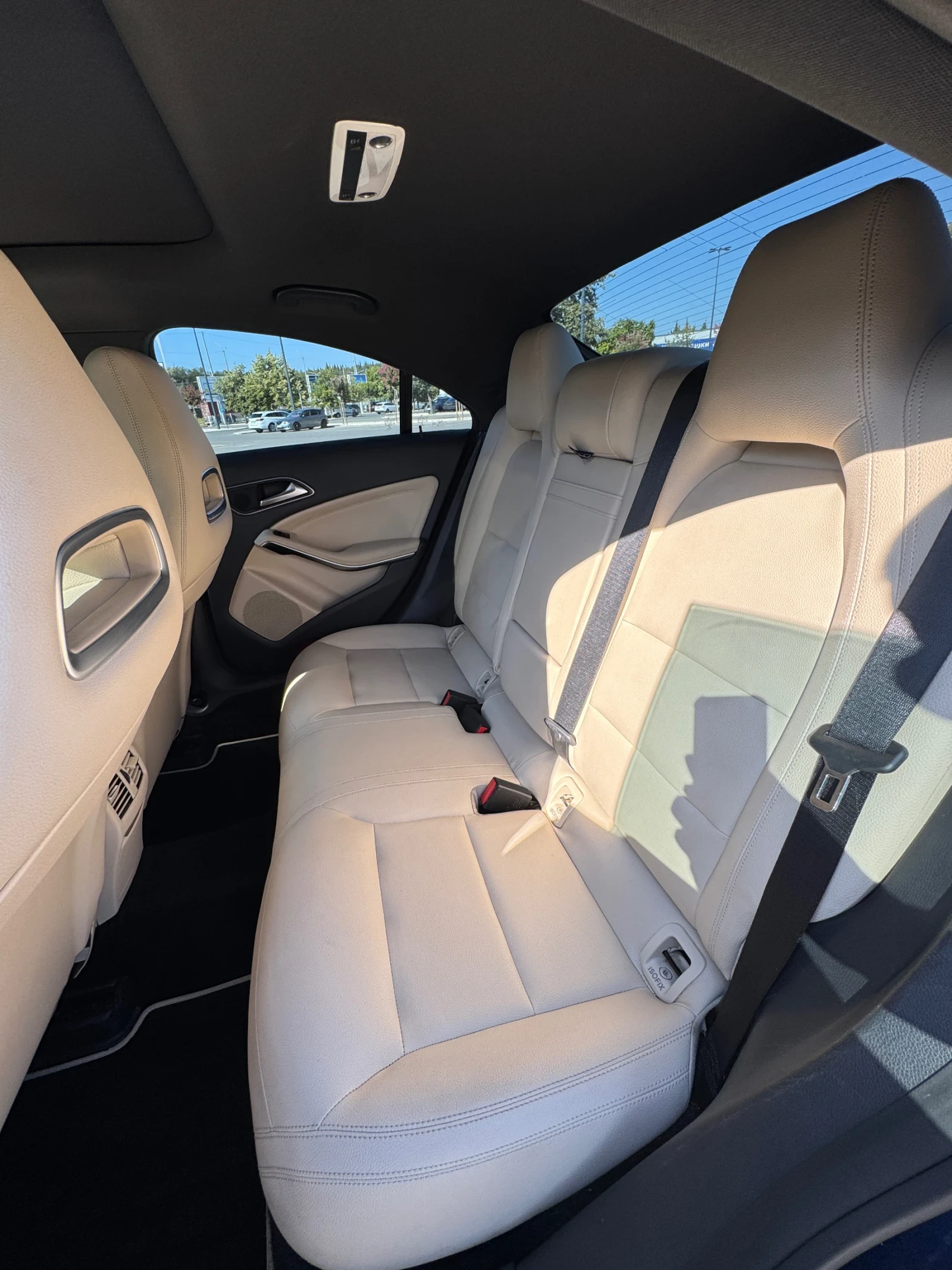 Mercedes-Benz CLA 250 2.5 4MATIC, снимка 10 - Автомобили и джипове - 56353363