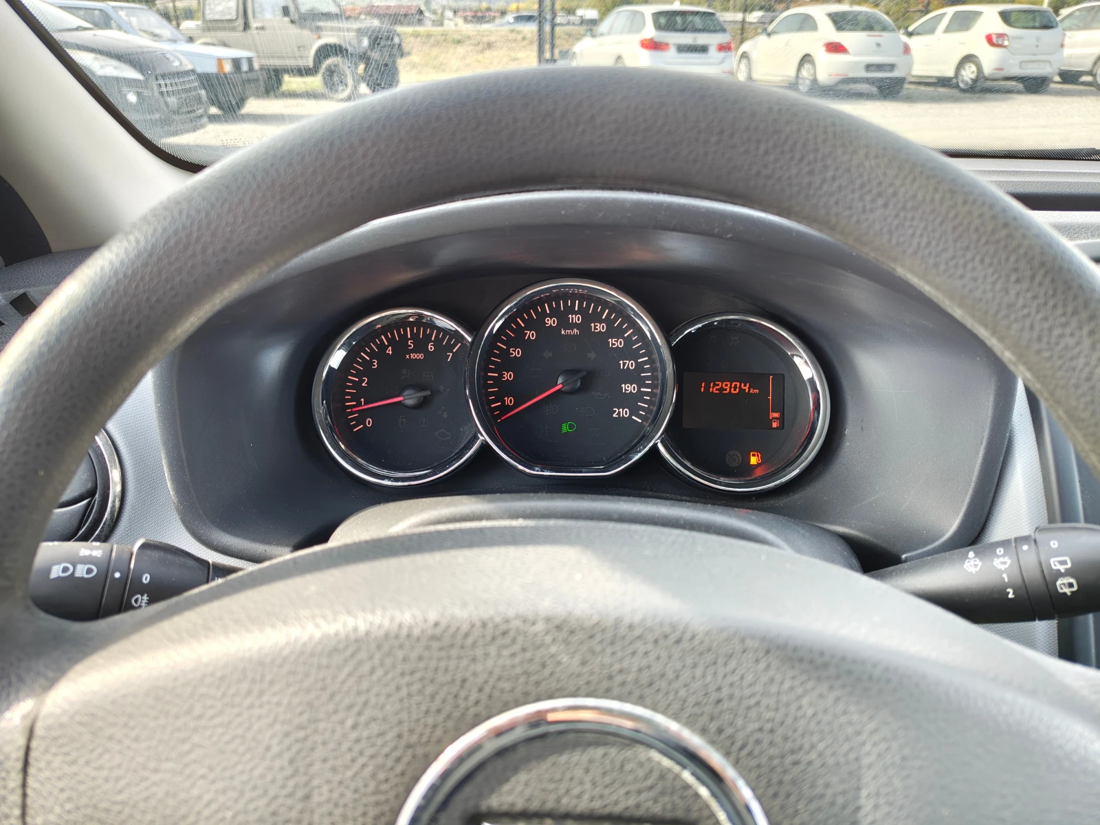 Dacia Logan 1.2 I GAZ !!!, снимка 13 - Автомобили и джипове - 56425647
