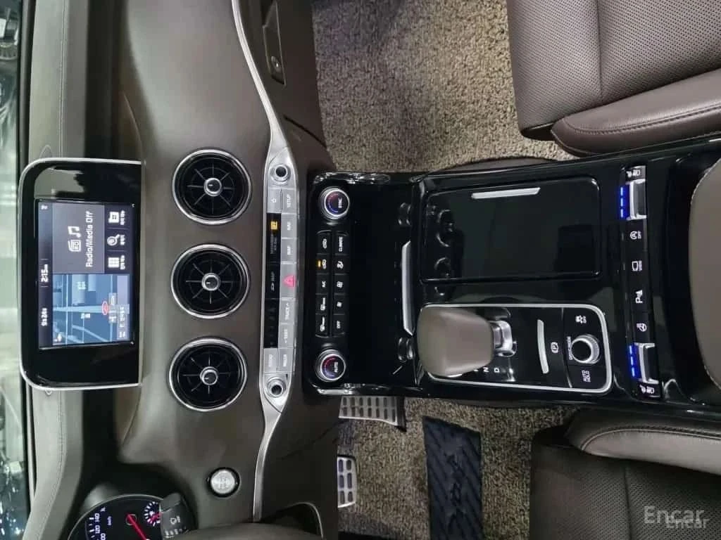 Kia Stinger, снимка 16 - Автомобили и джипове - 56684988