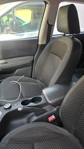 Nissan Qashqai 2.0DCI 4x4 АВТОМАТИК 192000км - 3999 € / 7821.36 лв. - 99842158 13