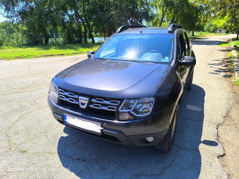 Dacia Duster 1.6i 106к.с. 4х4. АГУ, снимка 1 - Автомобили и джипове - 46734194